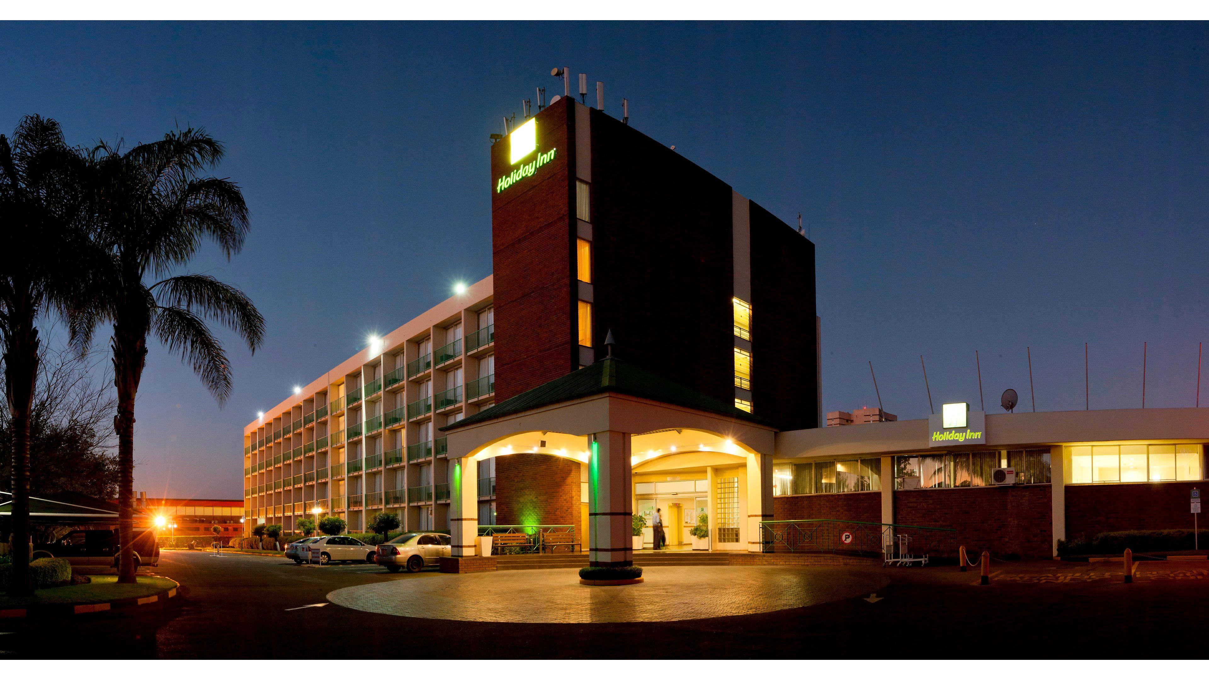 Holiday Inn - Bulawayo, An Ihg Hotel Exterior photo